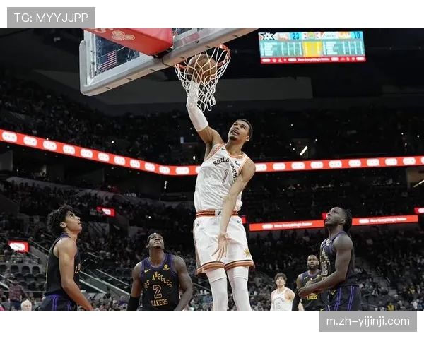 马刺团队篮球哲学回归，八人得分上双展现约翰逊体系包容性